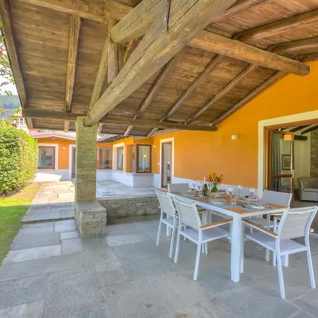 Semesterbostad Residenza Pucia - Happy Armeno