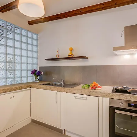 Residenza Pucia - Happy